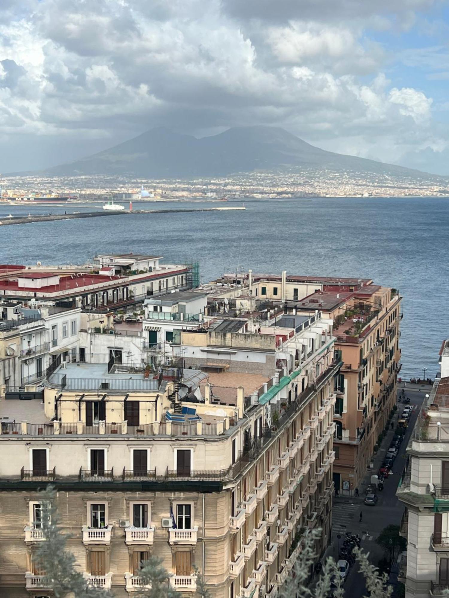 Plebiscito Charme Rooms Napoli Exterior foto