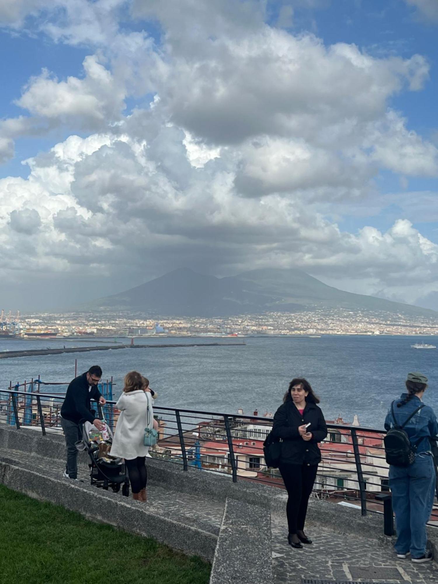 Plebiscito Charme Rooms Napoli Exterior foto
