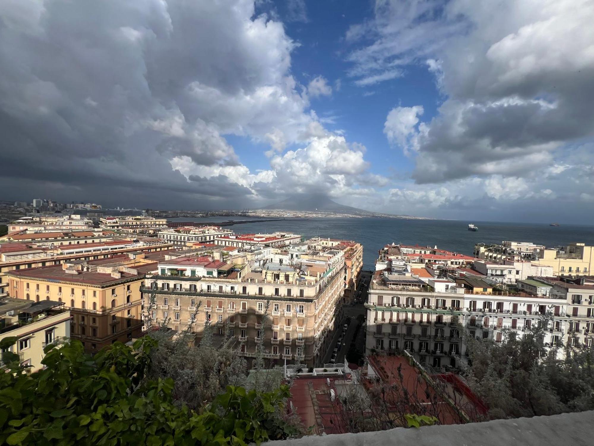 Plebiscito Charme Rooms Napoli Exterior foto