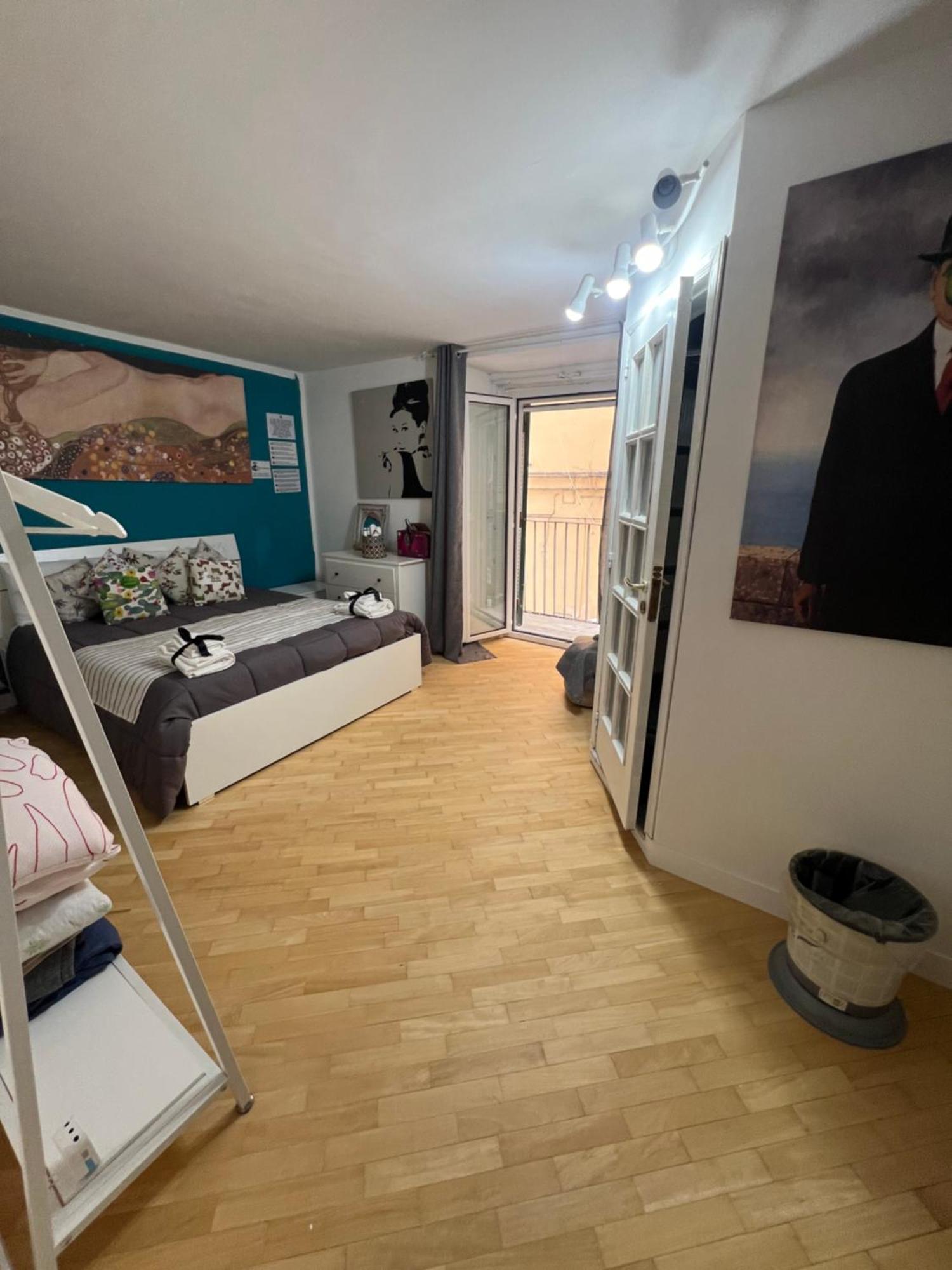 Plebiscito Charme Rooms Napoli Exterior foto