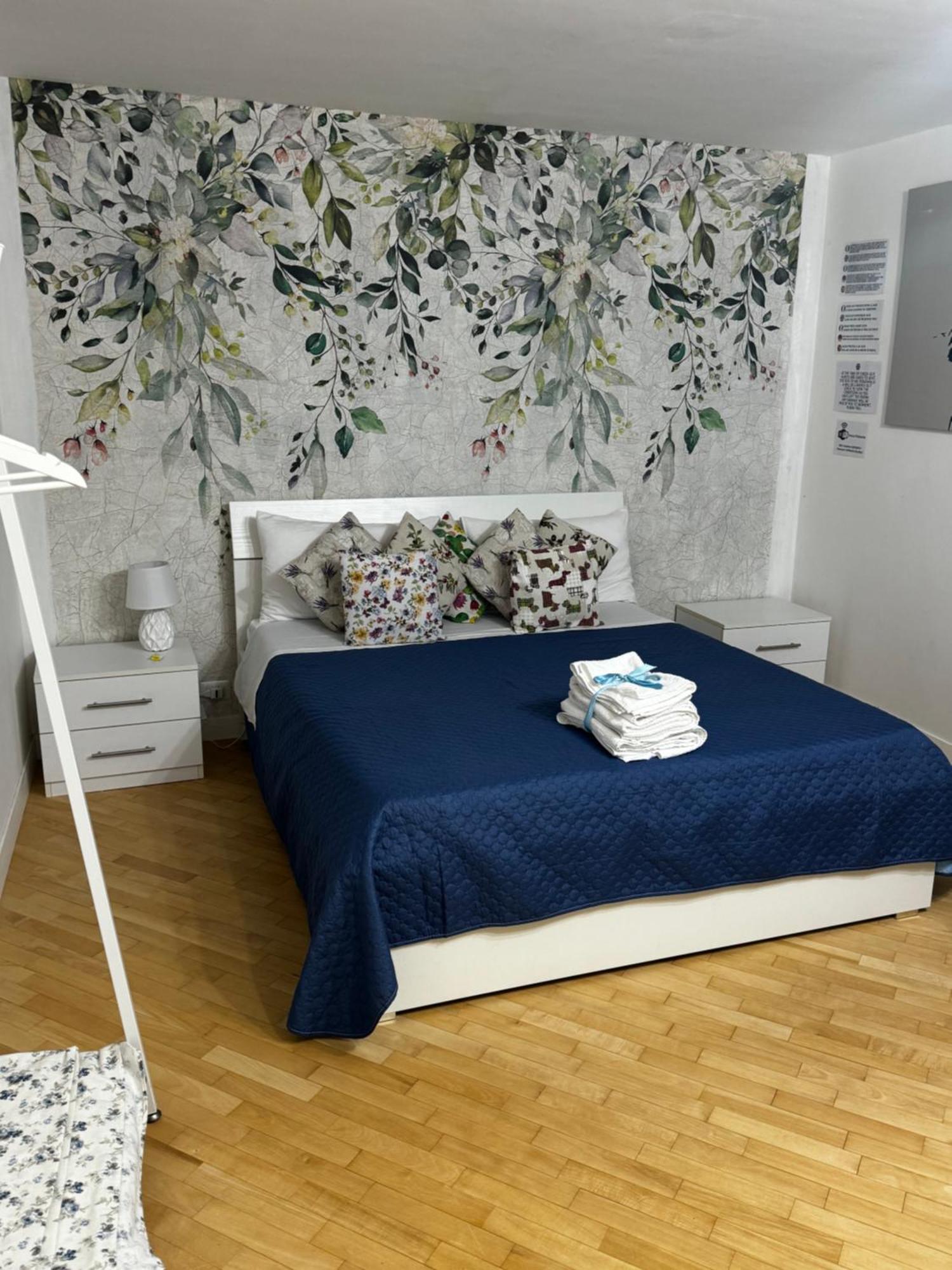 Plebiscito Charme Rooms Napoli Exterior foto