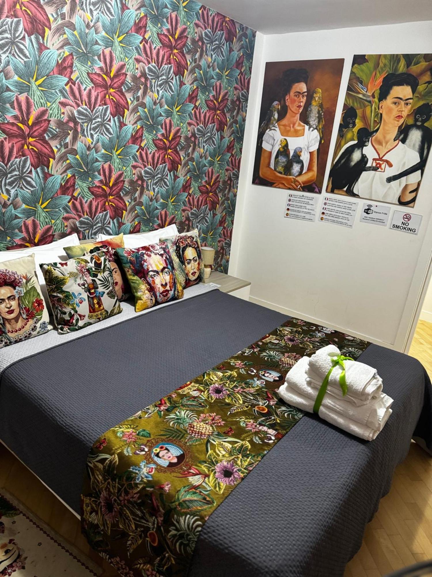 Plebiscito Charme Rooms Napoli Exterior foto